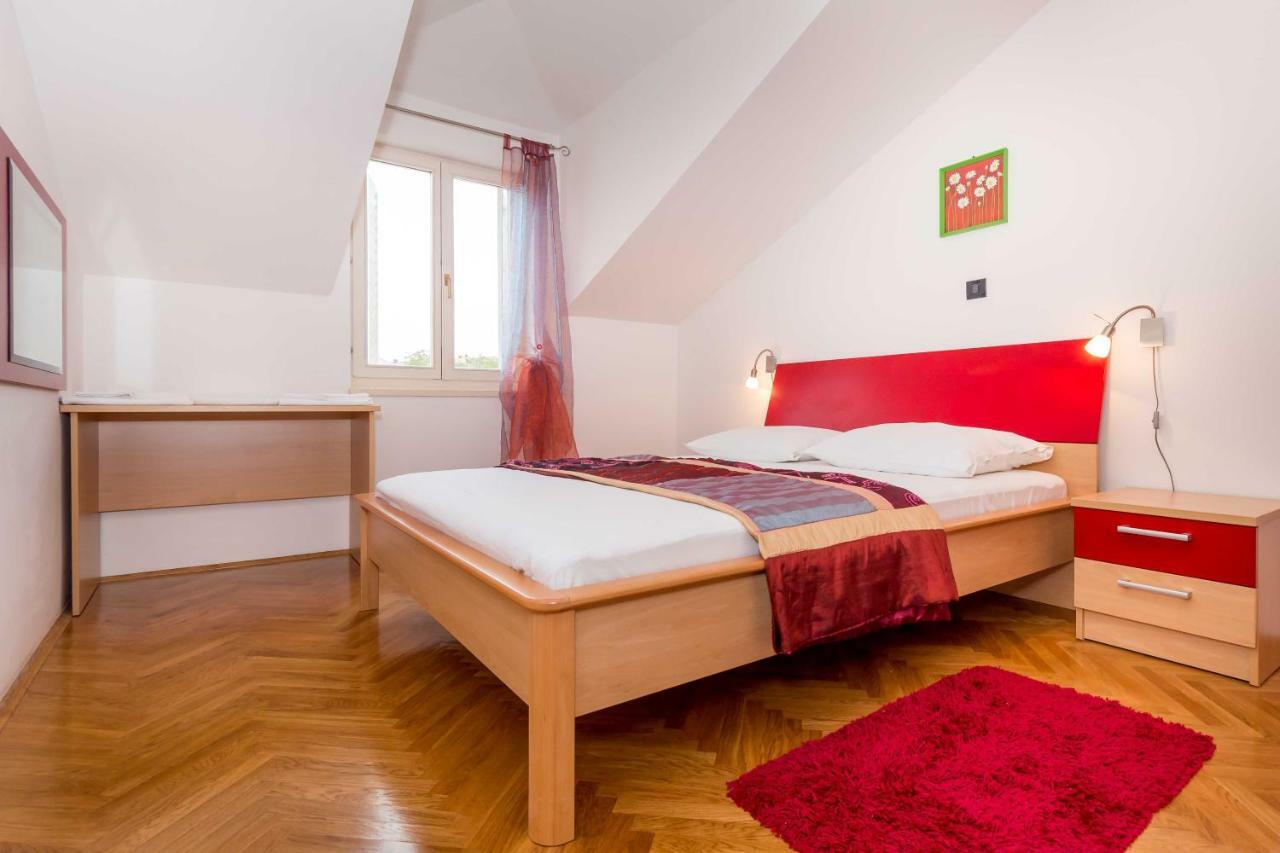 Panoramic View Apartment Крес Екстериор снимка