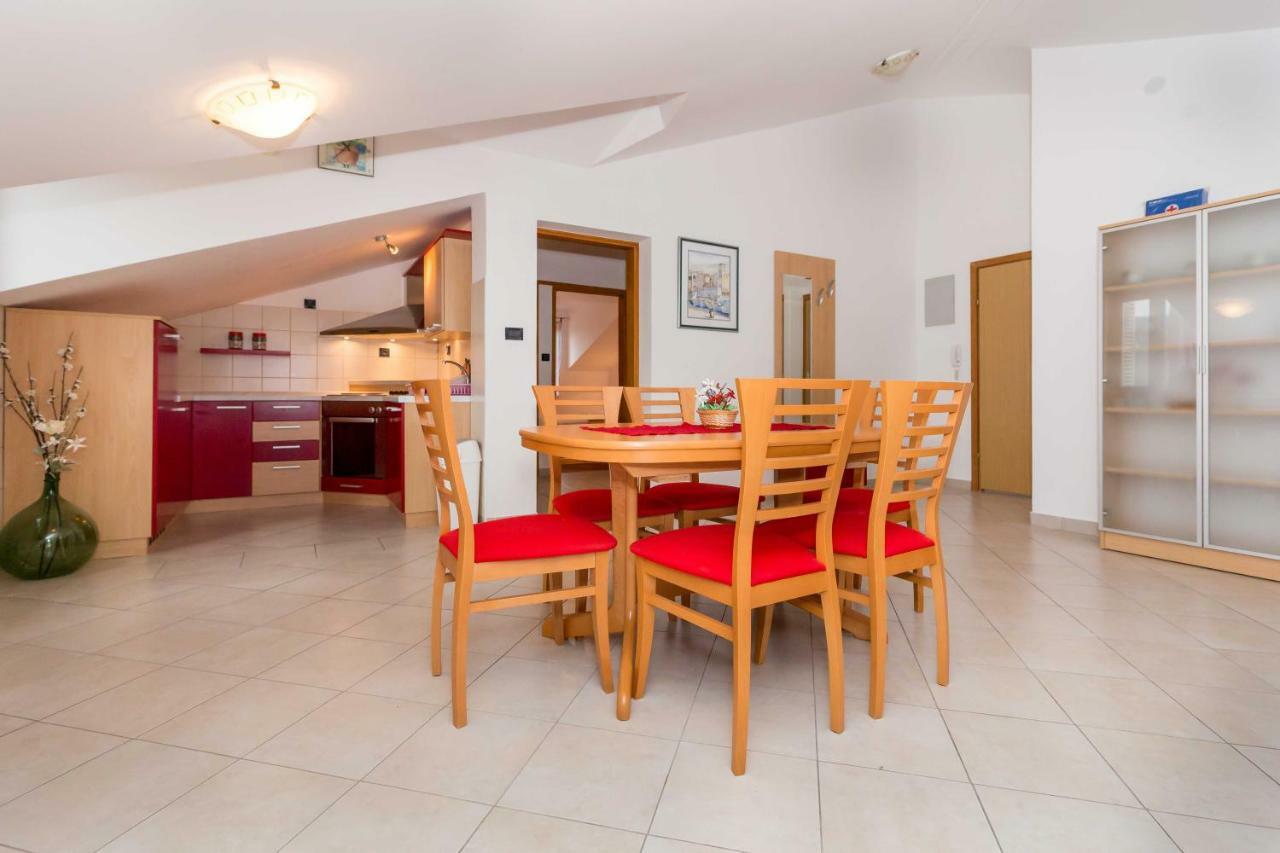 Panoramic View Apartment Крес Екстериор снимка