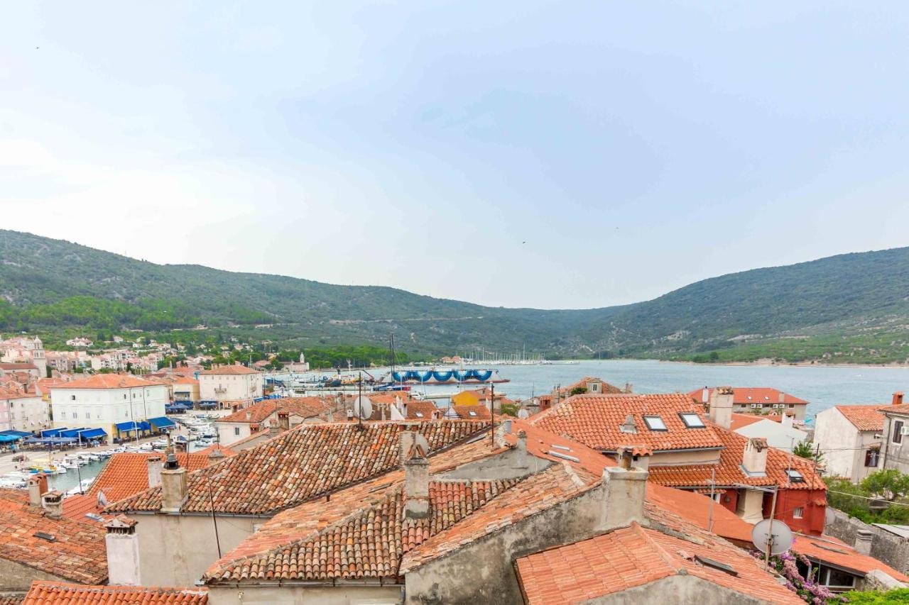 Panoramic View Apartment Крес Екстериор снимка