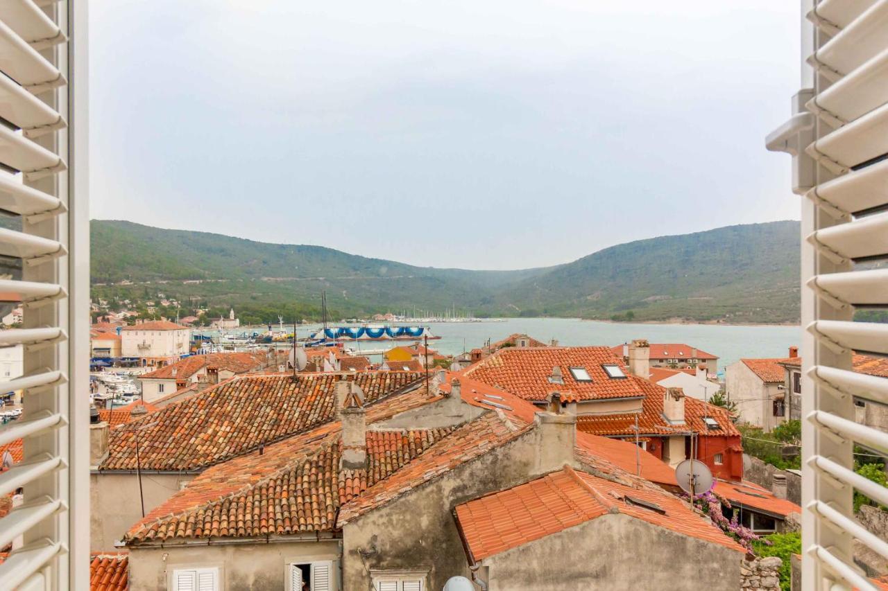 Panoramic View Apartment Крес Екстериор снимка